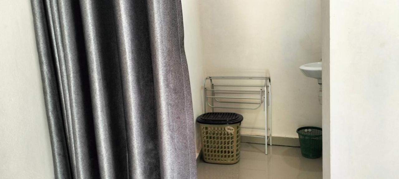 Sakila Homestay Kuta  Luaran gambar