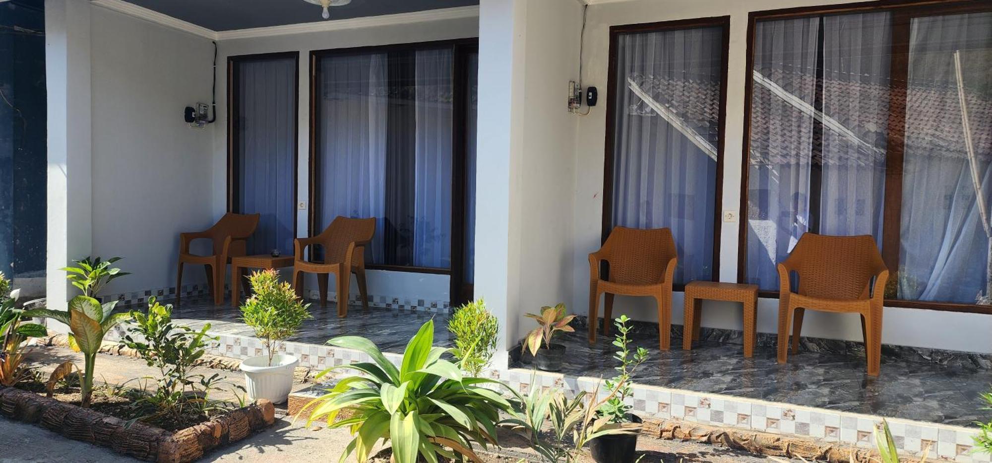 Sakila Homestay Kuta  Luaran gambar