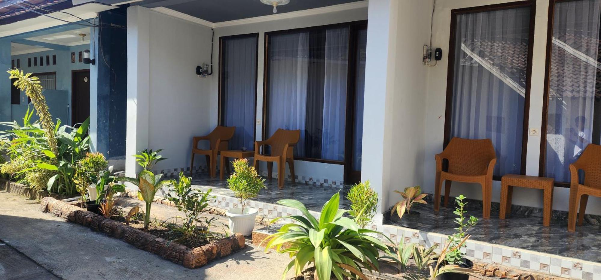 Sakila Homestay Kuta  Luaran gambar